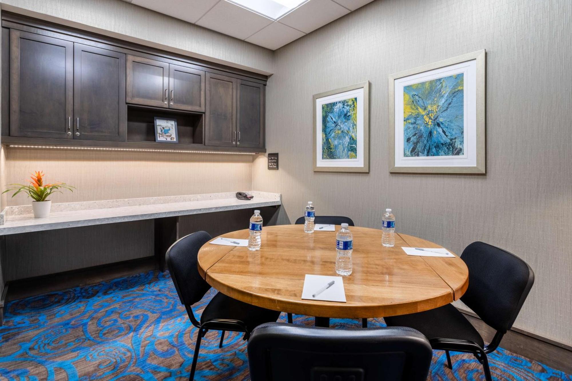 Hilton Garden Inn Lenox Pittsfield Esterno foto